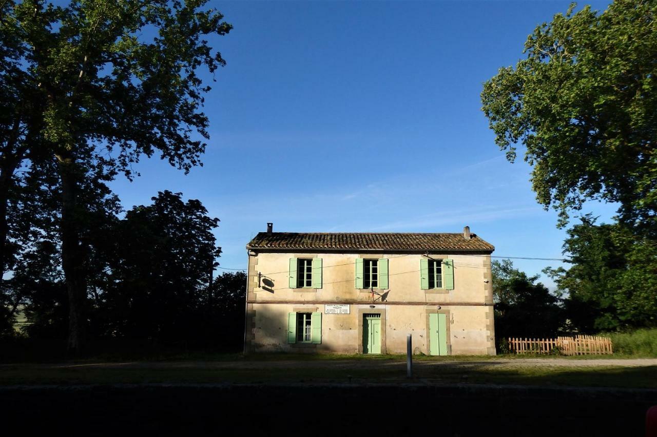 gîte de la Domergue Mas-Saintes-Puelles Exterior foto